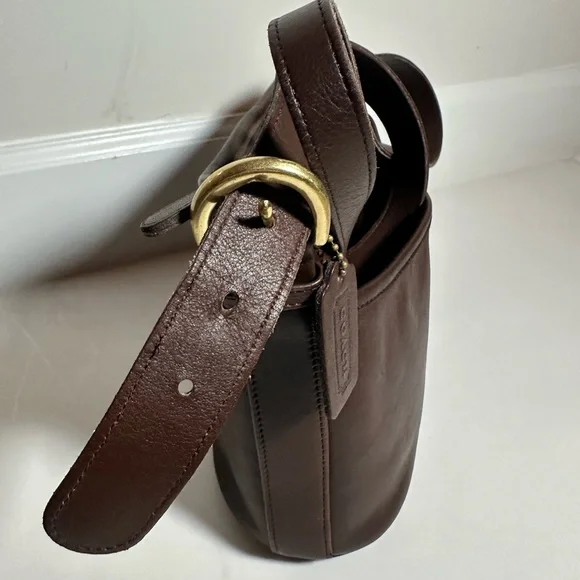 Vintage Coach Worth Crossbody Shoulder Bag